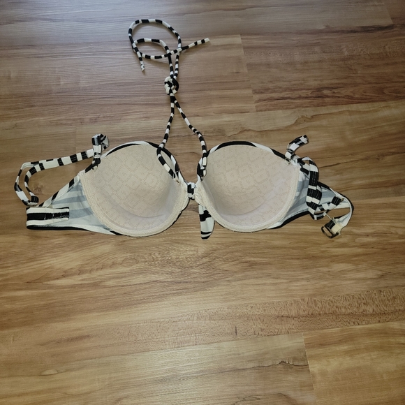 VS zebra print bikini top - Picture 2 of 3